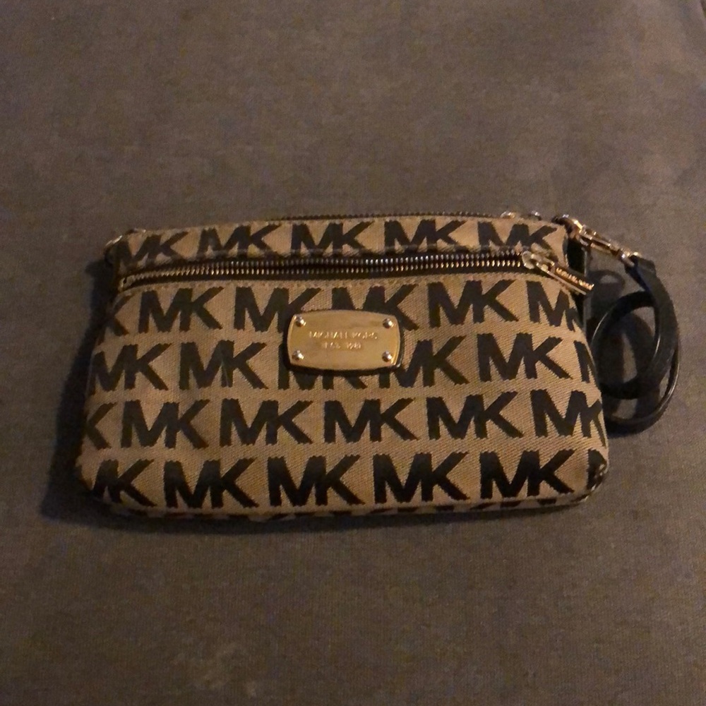 Michael Kors wristlet!